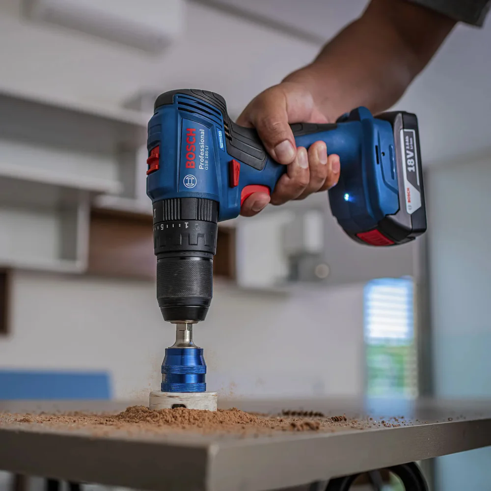 Parafusadeira Furadeira GSB 185-LI 1/2 Pol. 18V Brushless sem Bateria e Carregador BOSCH
