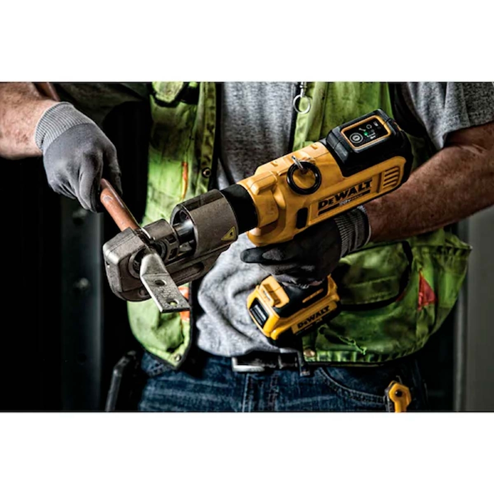 Crimpador de Cabos DCE300 12 Toneladas 20V MAX com 2 Baterias 4Ah, Carregador e Maleta DEWALT