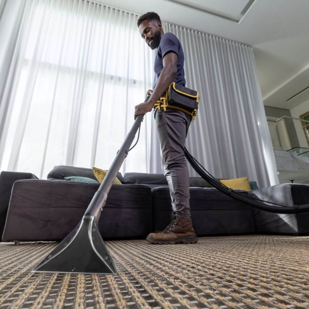 Lavadora de Estofados Puzzi 4/16 Classic 1600W 220V KARCHER